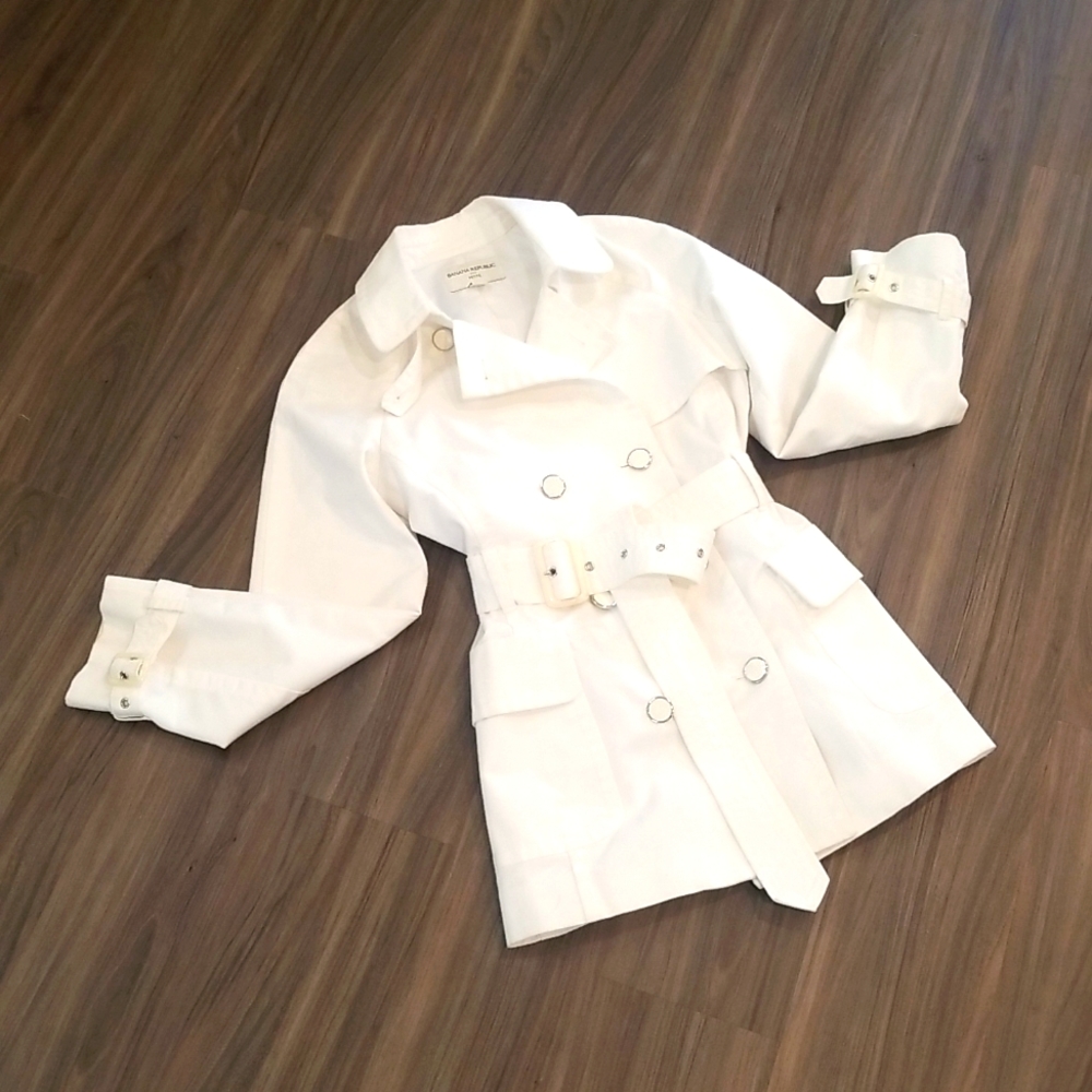 Banana Republic. Size XS. White